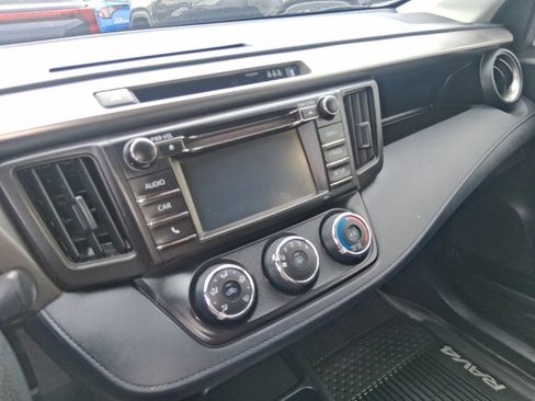 Used 2018 Toyota RAV4 LE w/ All Weather Liner Package AWD/4WD image 10