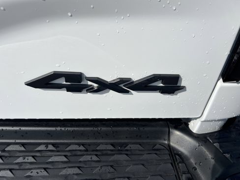 Used 2025 RAM 2500 Tradesman image 9