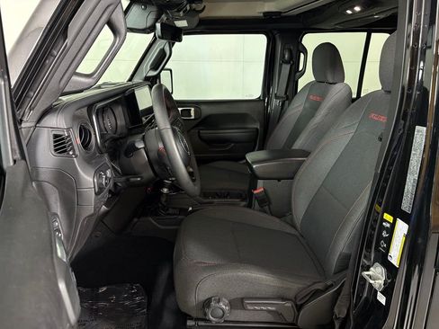 Used 2024 Jeep Wrangler Unlimited Rubicon w/ Technology Group AWD/4WD image 14
