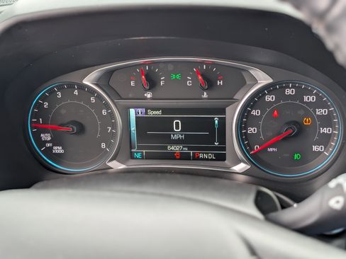 Used 2018 Chevrolet Equinox Premier image 17