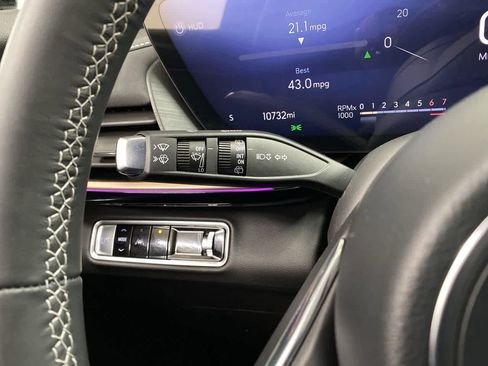 Used 2025 Buick Envision Sport Touring image 23