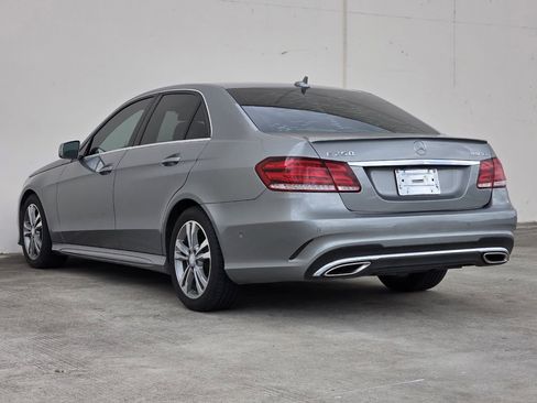 Used 2014 Mercedes-Benz E 250 BlueTEC Sedan image 3