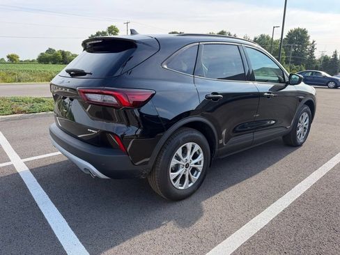 Used 2026 Ford Escape Active w/ Active Premium Tech Pack AWD/4WD image 5