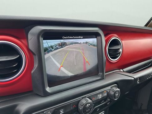 Used 2019 Jeep Wrangler Unlimited Rubicon image 39