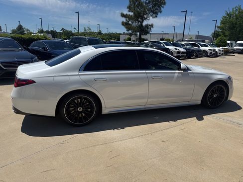 Used 2026 Mercedes-Benz S 580 4MATIC Sedan image 3
