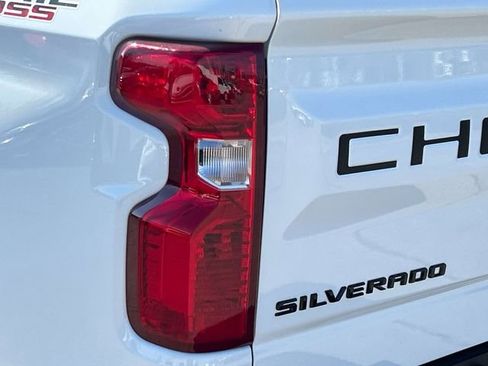 New 2026 Chevrolet Silverado 1500 Custom Trail Boss w/ Turbomax Blackout Package AWD/4WD image 11