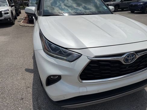 Used 2021 Toyota Highlander Platinum AWD/4WD image 15