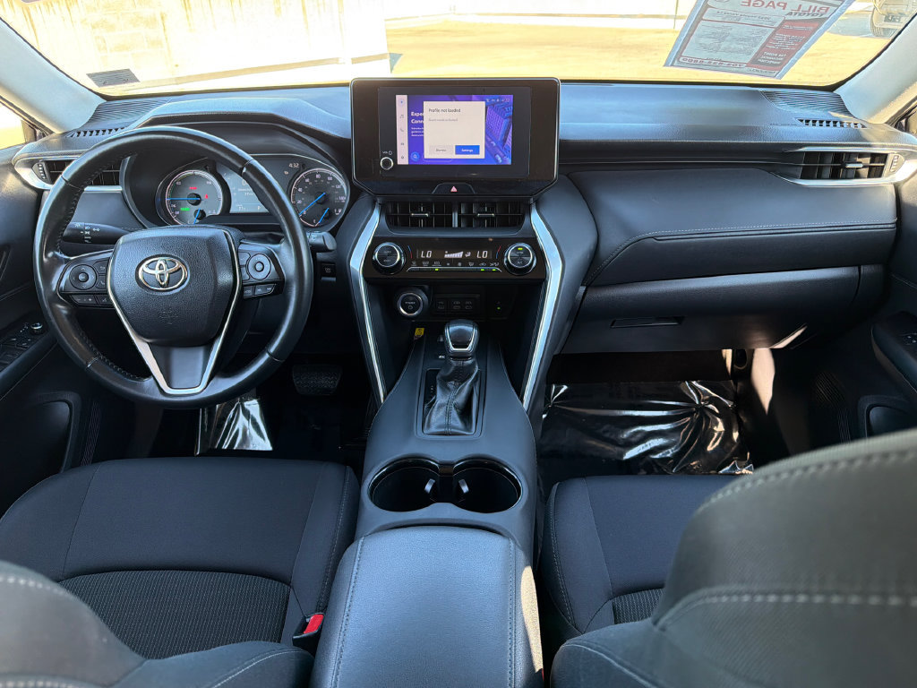 Used 2023 Toyota Venza LE AWD/4WD image 16