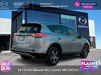 Used 2018 Toyota RAV4 Adventure video 3