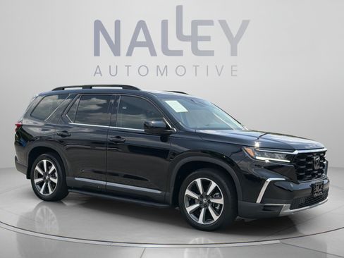 Used 2025 Honda Pilot Touring image 7