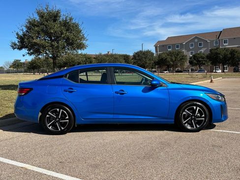 Used 2024 Nissan Sentra SV image 5