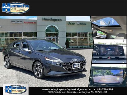 Certified 2022 Hyundai Elantra SEL w/ Convenience + Premium Package