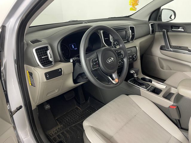 Used 2017 Kia Sportage LX AWD/4WD image 3