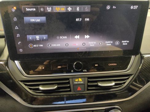 Used 2024 Nissan Altima 2.5 SR w/ SR Premium Package FWD image 25