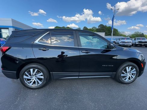 Used 2022 Chevrolet Equinox LT FWD image 9