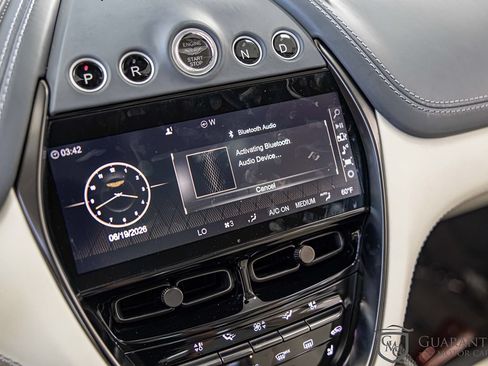 Used 2021 Aston Martin DBX AWD/4WD image 29