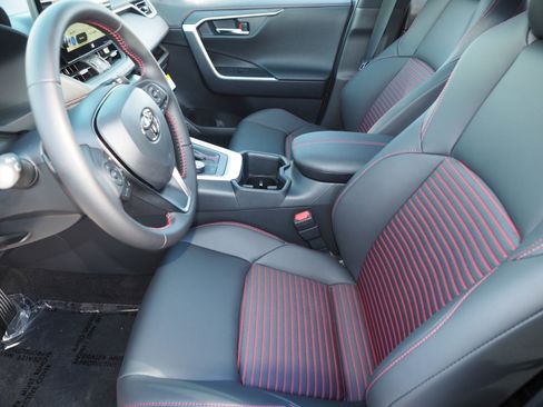 Used 2025 Toyota RAV4 XSE image 11