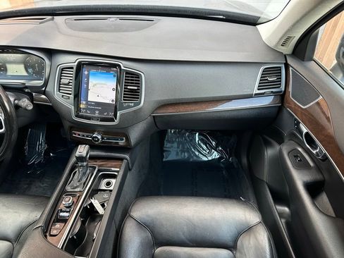 Used 2019 Volvo XC90 T6 Momentum w/ Advanced Package image 29