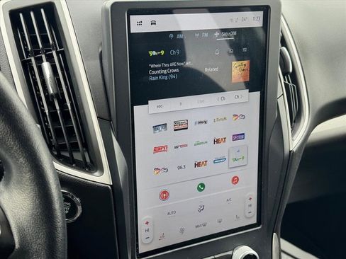 Used 2023 Ford Edge SEL image 24