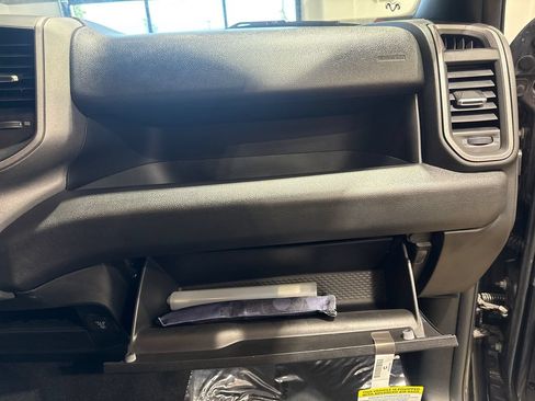 Used 2024 RAM 2500 Tradesman w/ Chrome Appearance Group AWD/4WD image 64