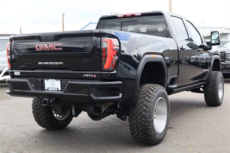 Used 2025 GMC Sierra 3500 AT4 w/ AT4 Premium Plus Package AWD/4WD image 6