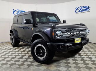 Used 2023 Ford Bronco Badlands w/ Sasquatch Package AWD/4WD video 1