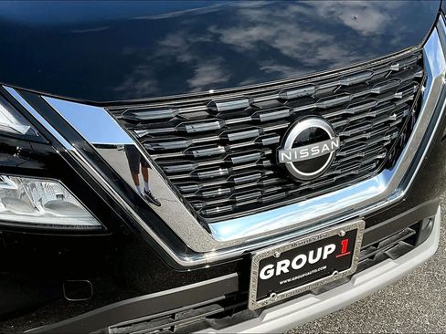 Used 2023 Nissan Rogue SV w/ SV Premium B Package image 29