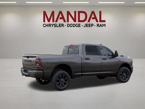 New 2026 RAM 2500 Big Horn AWD/4WD image 4