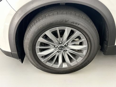 Used 2024 MAZDA CX-90 Plug-In Hybrid w/ Preferred AWD/4WD image 11