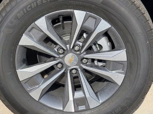 New 2026 Chevrolet Equinox LT w/ Convenience Package II image 11