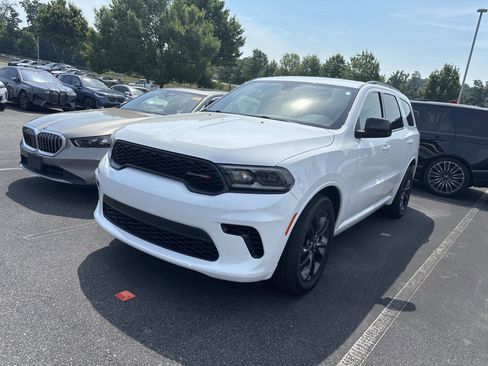 Used 2025 Dodge Durango GT w/ Blacktop Package RWD image 13