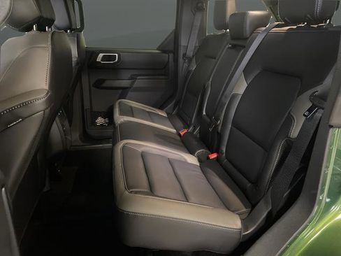 New 2025 Ford Bronco Outer Banks w/ Sasquatch Package image 28