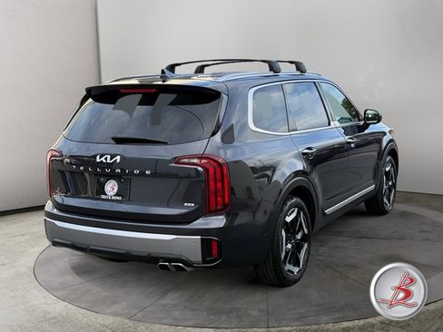 Used 2025 Kia Telluride S AWD/4WD image 7
