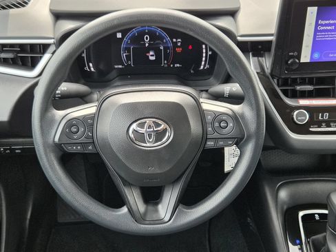 Used 2026 Toyota Corolla LE FWD image 15