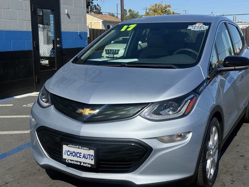 Used 2017 Chevrolet Bolt LT image 21