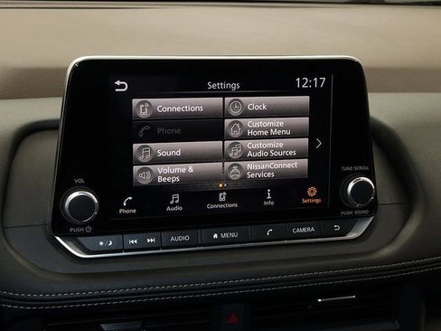 Used 2023 Nissan Rogue SV image 16