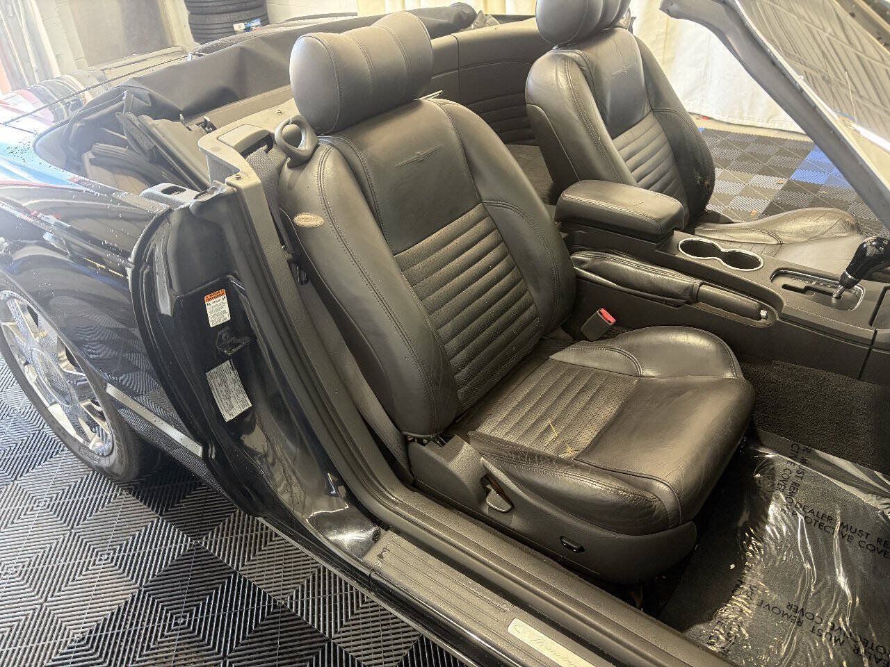 Used 2002 Ford Thunderbird RWD image 17