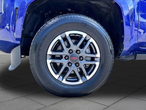 Used 2024 Toyota Tacoma TRD Sport w/ TRD Sport Upgrade Package AWD/4WD image 11