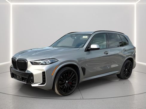 Used 2025 BMW X5 xDrive40i w/ M Sport Package AWD/4WD image 1