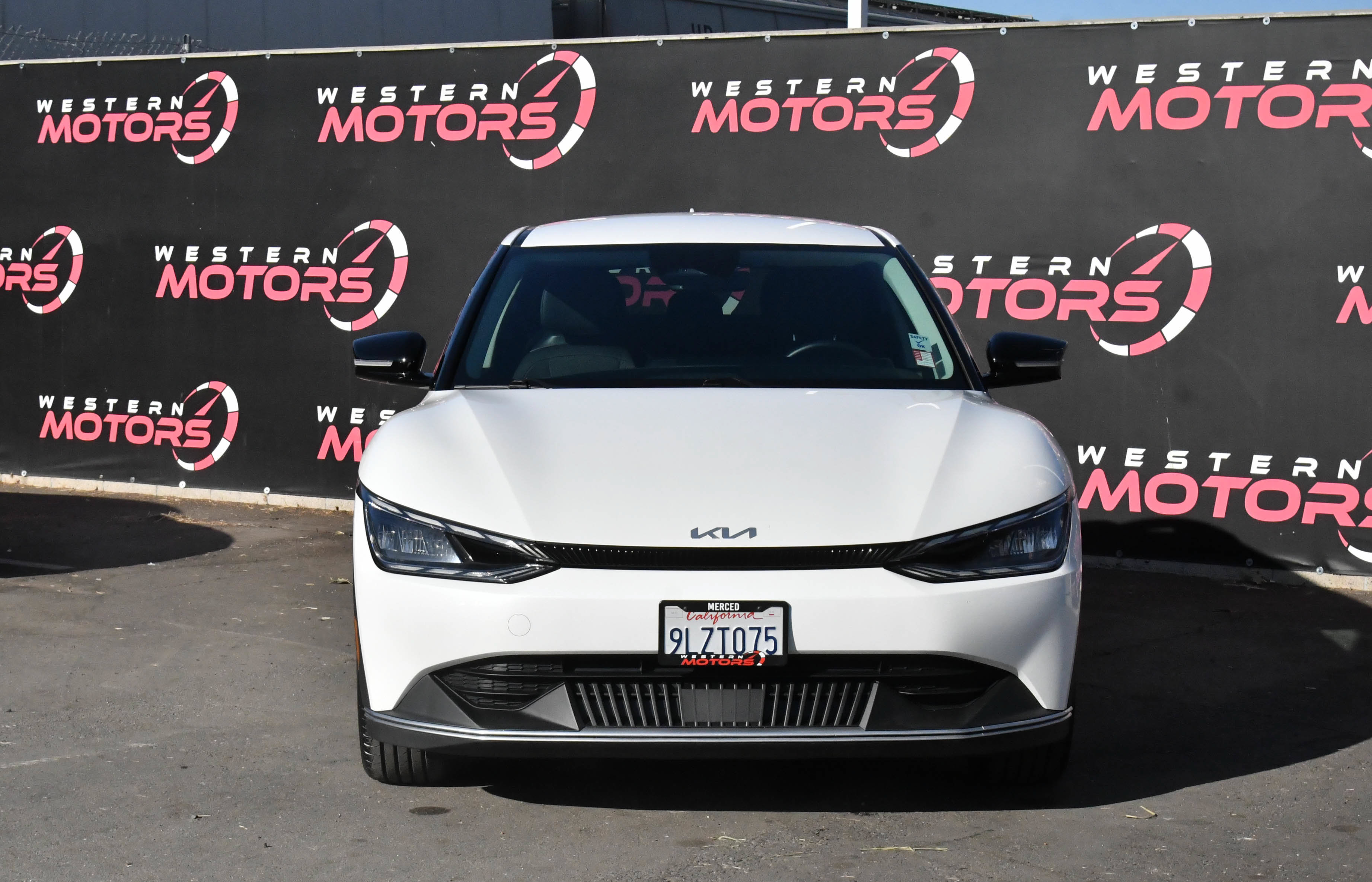 Used 2024 Kia EV6 Light RWD image 2