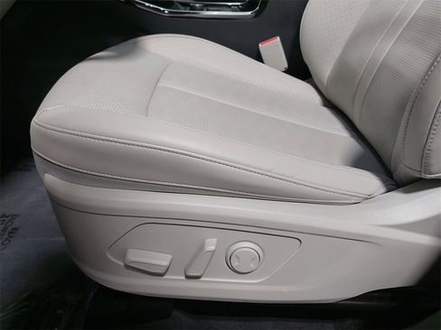 Used 2025 Kia Sorento SX image 57