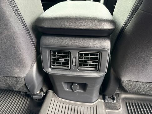 Used 2025 Toyota RAV4 LE AWD/4WD image 27