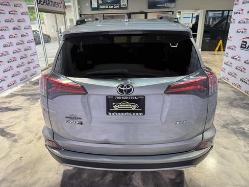 Used 2018 Toyota RAV4 XLE w/ Plus Extra Value Package FWD image 12