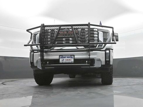 Used 2024 GMC Sierra 3500 Denali w/ Denali Reserve Package AWD/4WD image 38