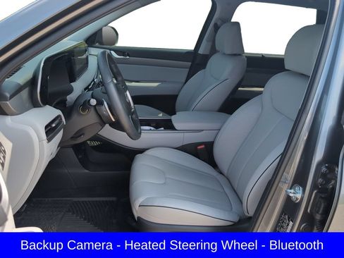Used 2025 Hyundai Palisade SEL FWD image 8