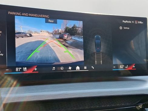 Used 2025 BMW 430i xDrive Coupe w/ M Sport Package image 17