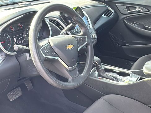 Used 2023 Chevrolet Malibu LT image 19