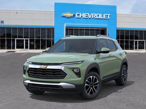 New 2026 Chevrolet TrailBlazer LT w/ Convenience Package FWD image 6