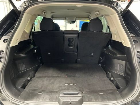 Used 2020 Nissan Rogue SV AWD/4WD image 21