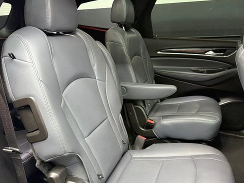 Used 2022 Buick Enclave Essence w/ Experience Buick Package image 7